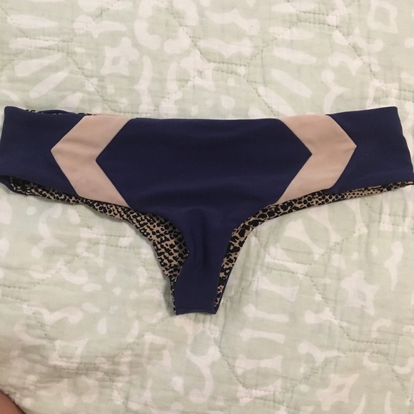 Acacia bottoms - Picture 2 of 5